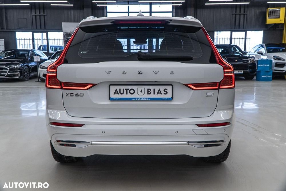 Volvo XC 60 T6 AWD Recharge Geartronic Inscription - 31