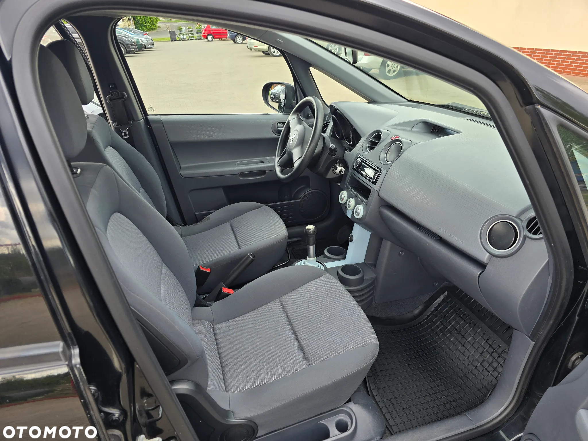 Mitsubishi Colt 1.1 Inform - 12