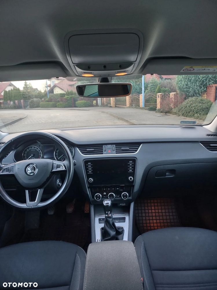 Skoda Octavia 1.6 TDI SCR Ambition - 11