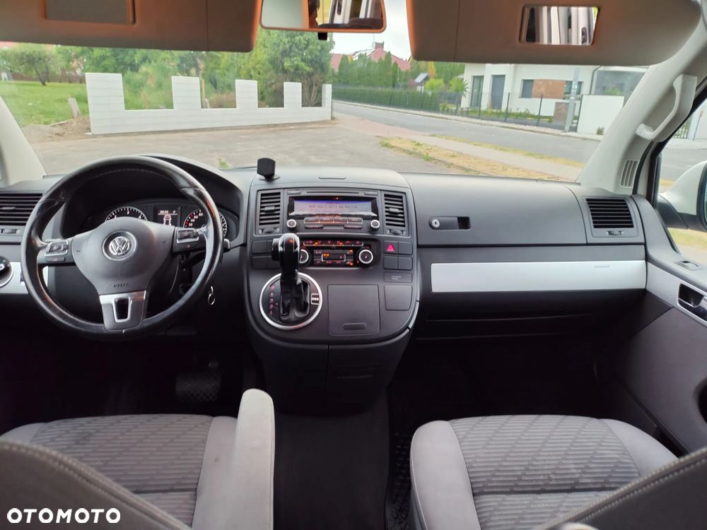 Volkswagen Multivan - 14