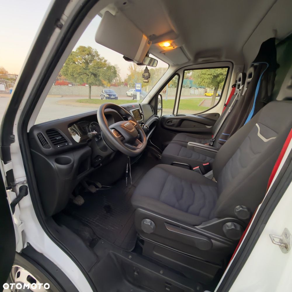 Iveco Daily 2022 photo 4