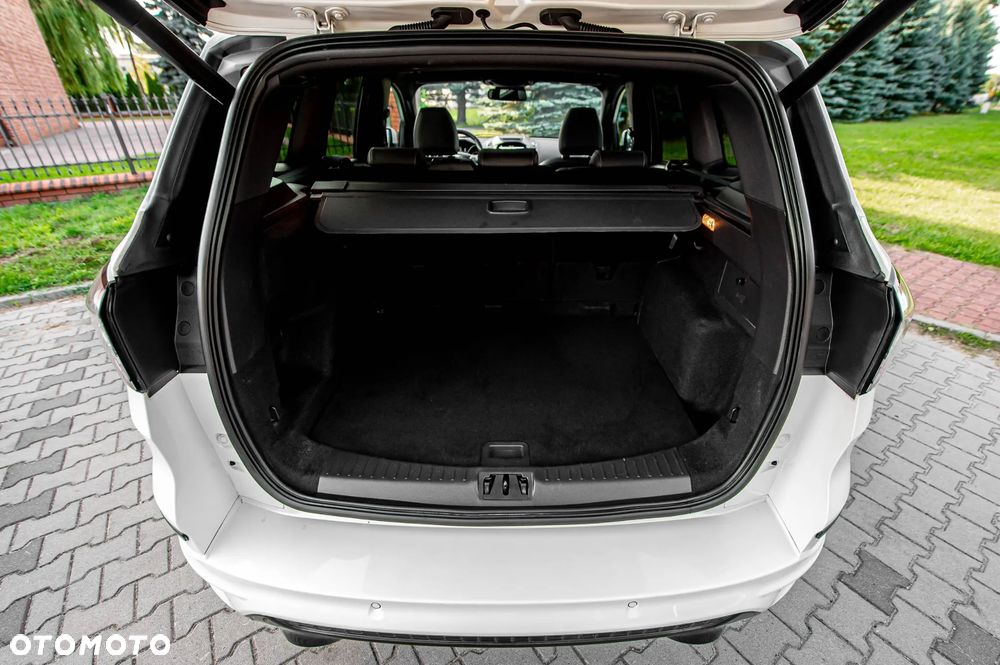 Ford Kuga 2.0 TDCi AWD ST-Line - 36
