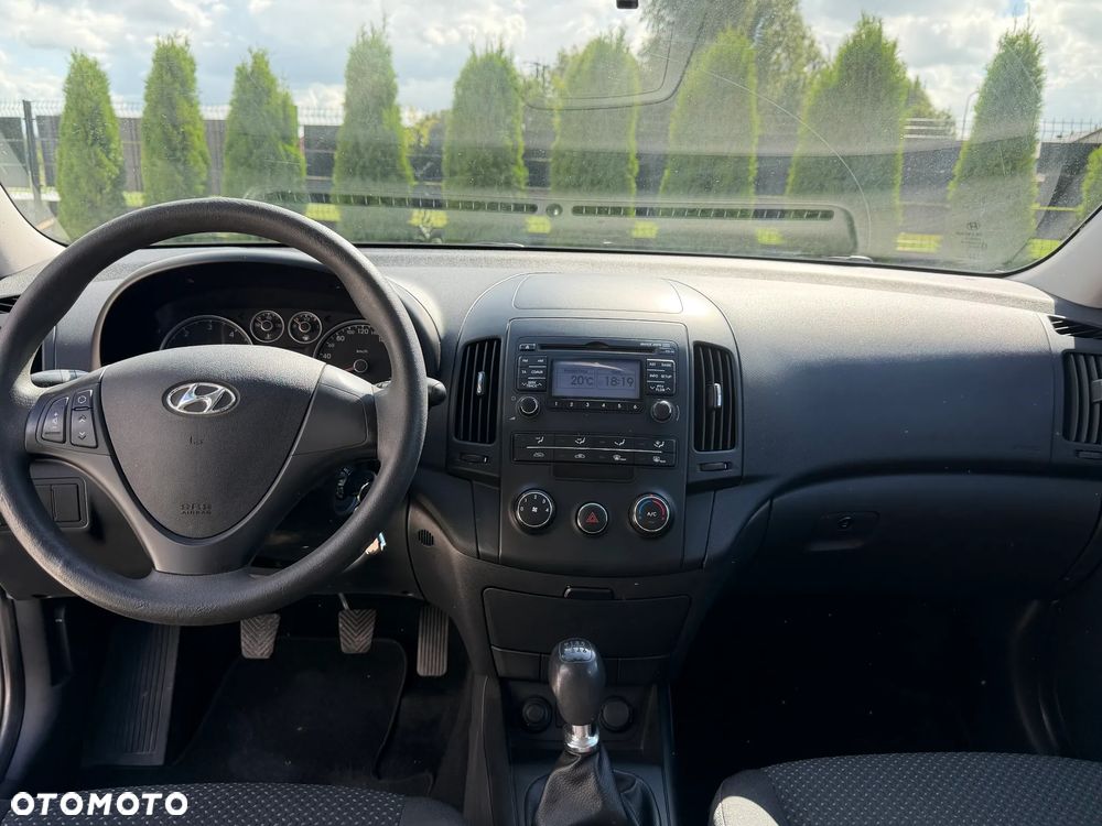 Hyundai i30 1.6 CRDi Comfort EU5 - 7