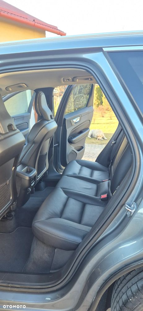 Volvo XC 60 D4 SCR AWD Inscription - 16