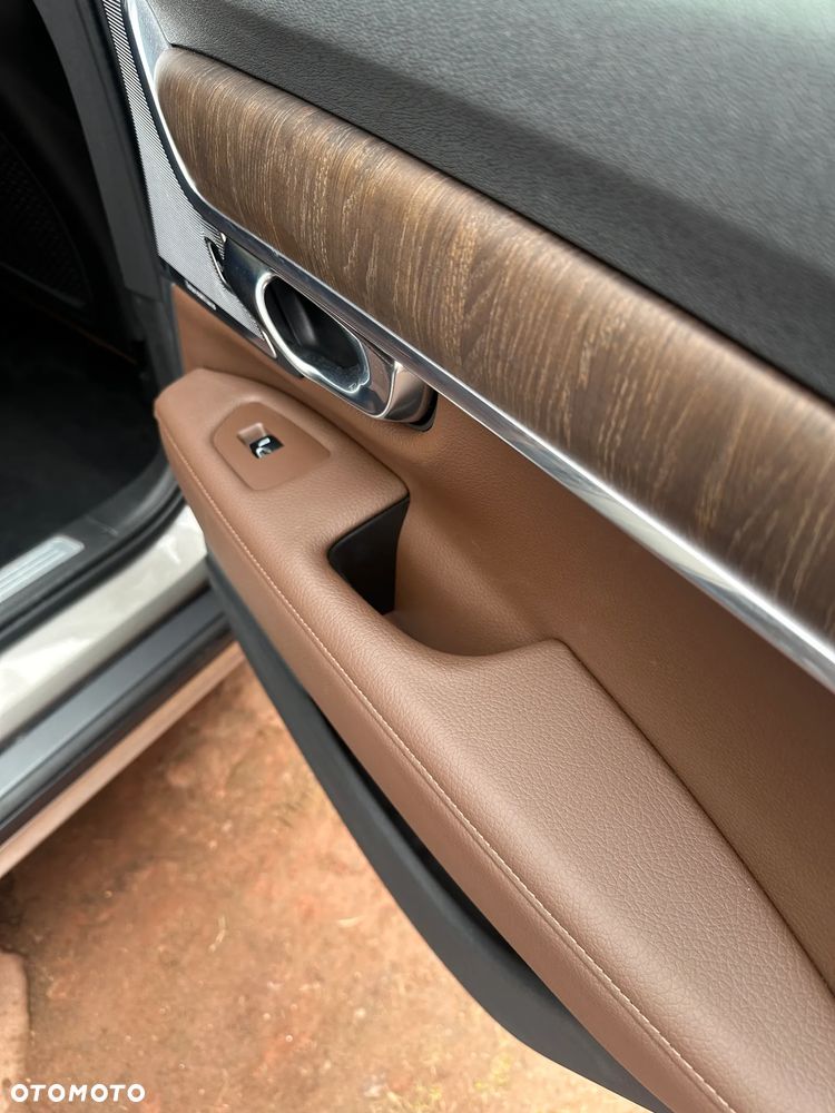 Volvo V90 Cross Country - 13