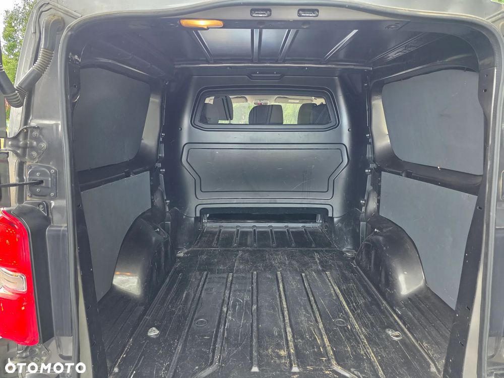 Opel Vivaro - 20