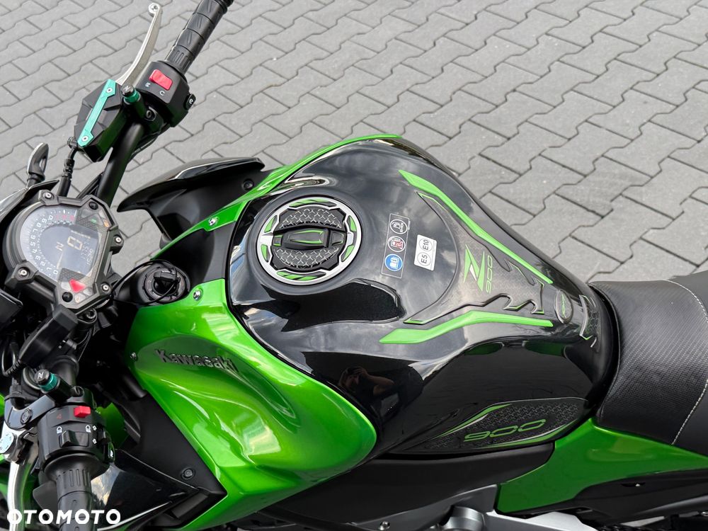 Kawasaki Z 900 - 24