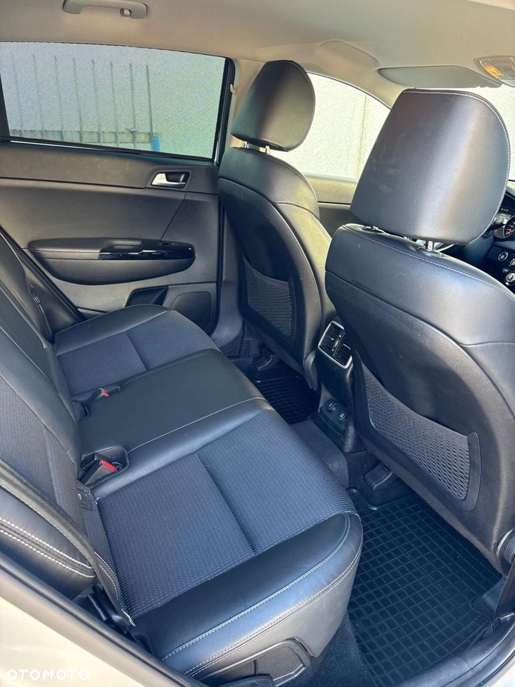 Kia Sportage 1.6 T-GDI L 4WD DCT - 36