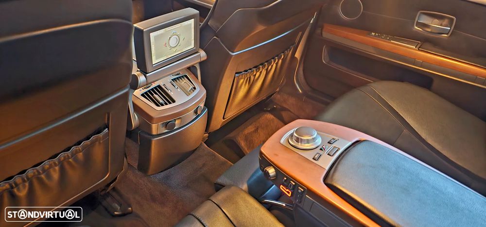 BMW 740 Li - 34