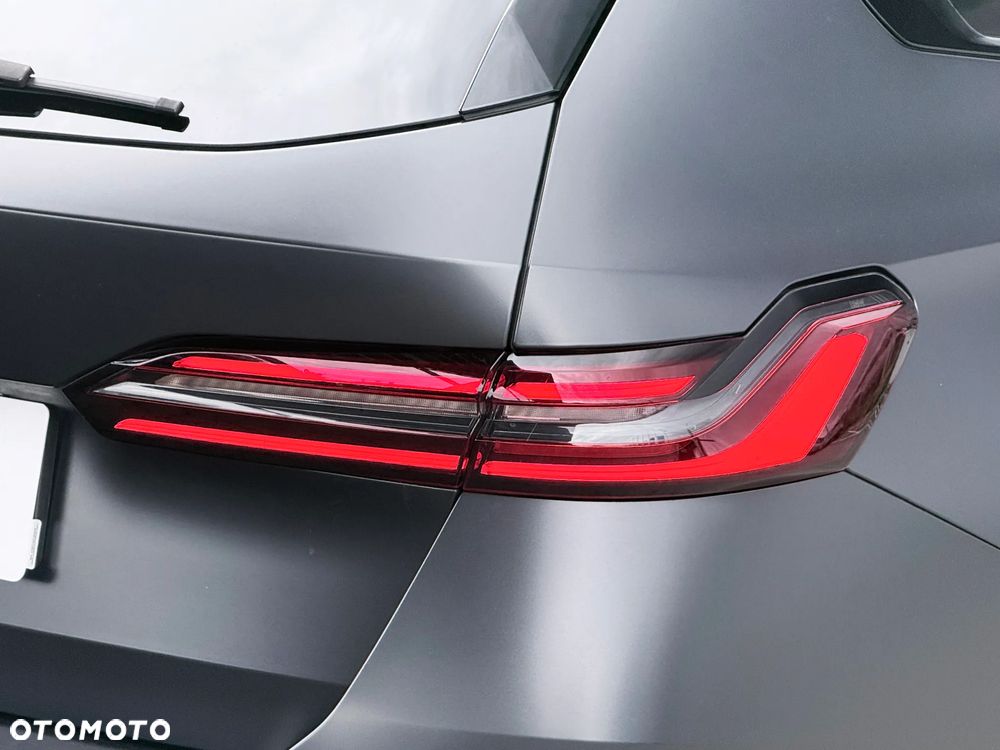 BMW Seria 5 520d xDrive - 10