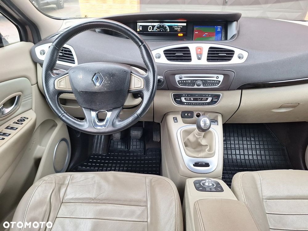 Renault Scenic dCi 160 Bose Edition - 21