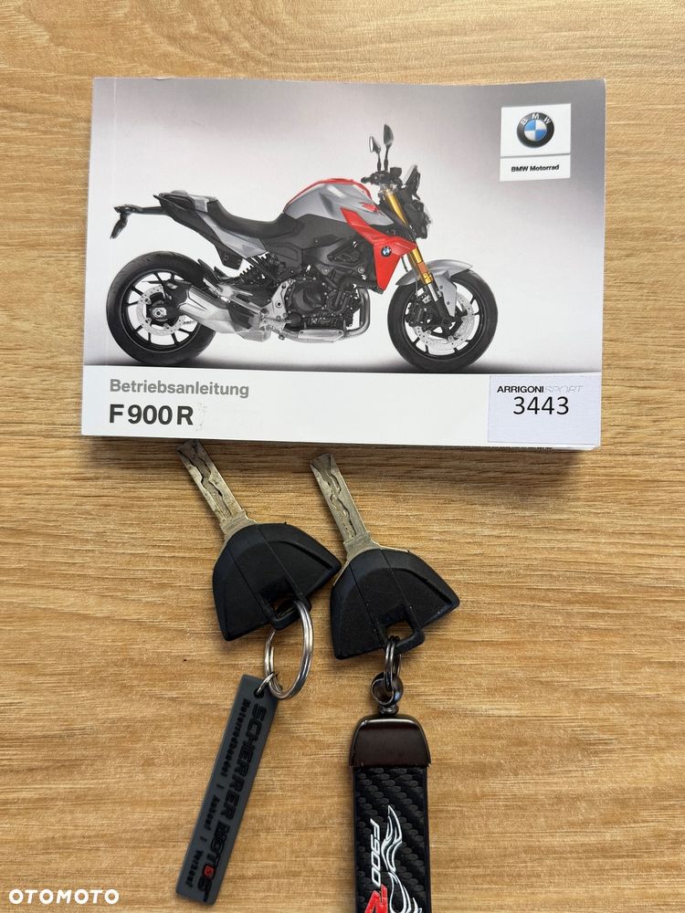 BMW F - 9