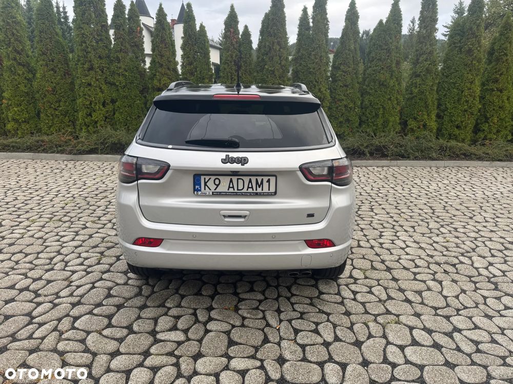 Jeep Compass - 4