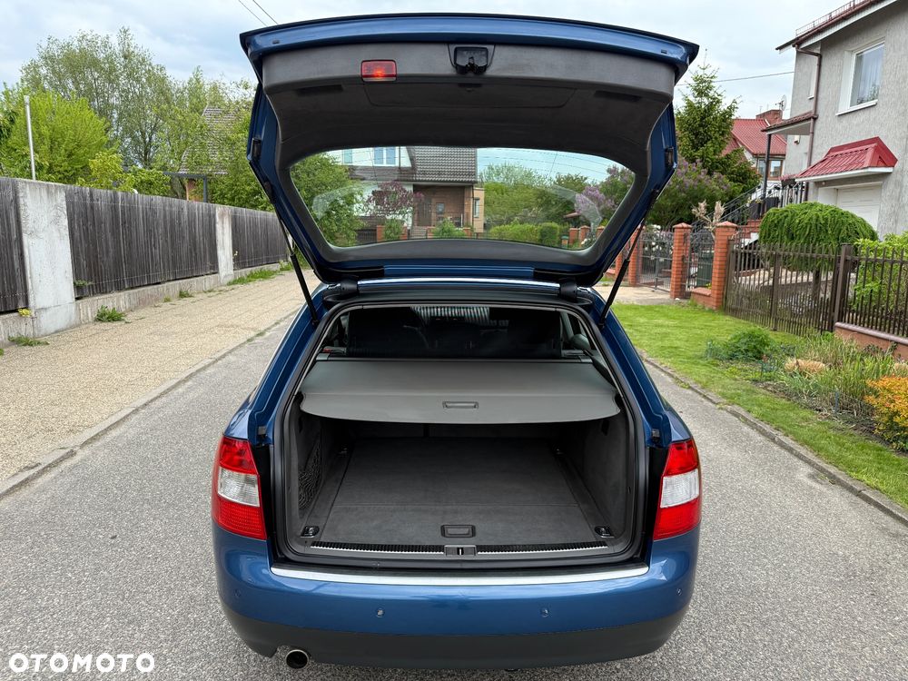 Audi A4 Avant - 16