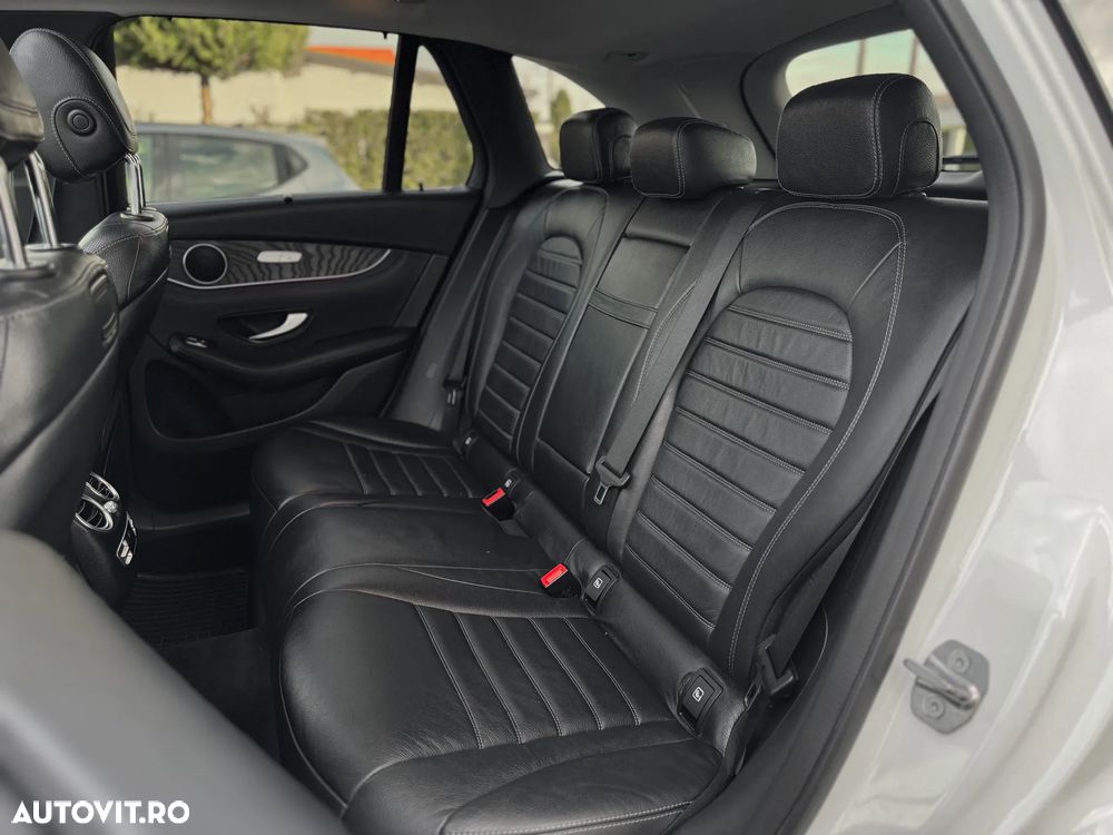 Mercedes-Benz GLC 300 d 4Matic 9G-TRONIC Exclusive - 26