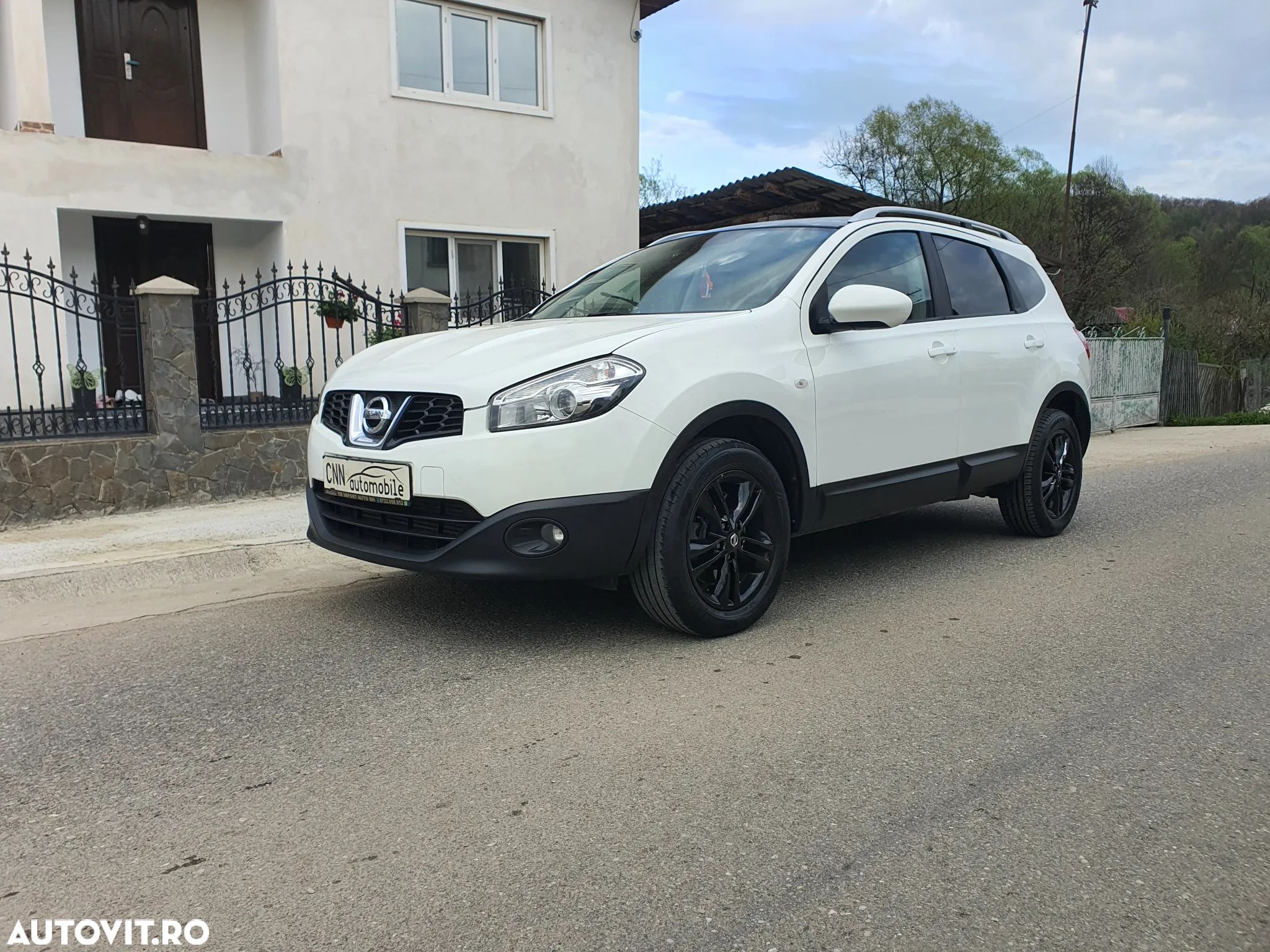 Nissan Qashqai+2 2.0 dCi DPF Acenta - 1