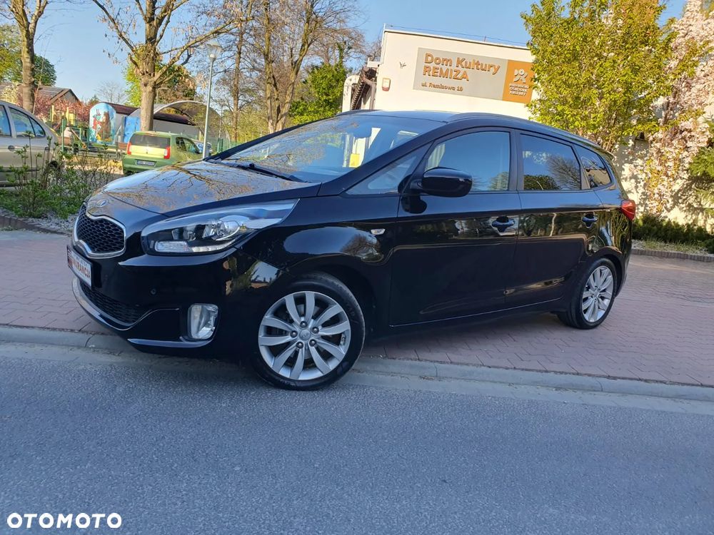 Kia Carens 1.6 GDI Attract - 26