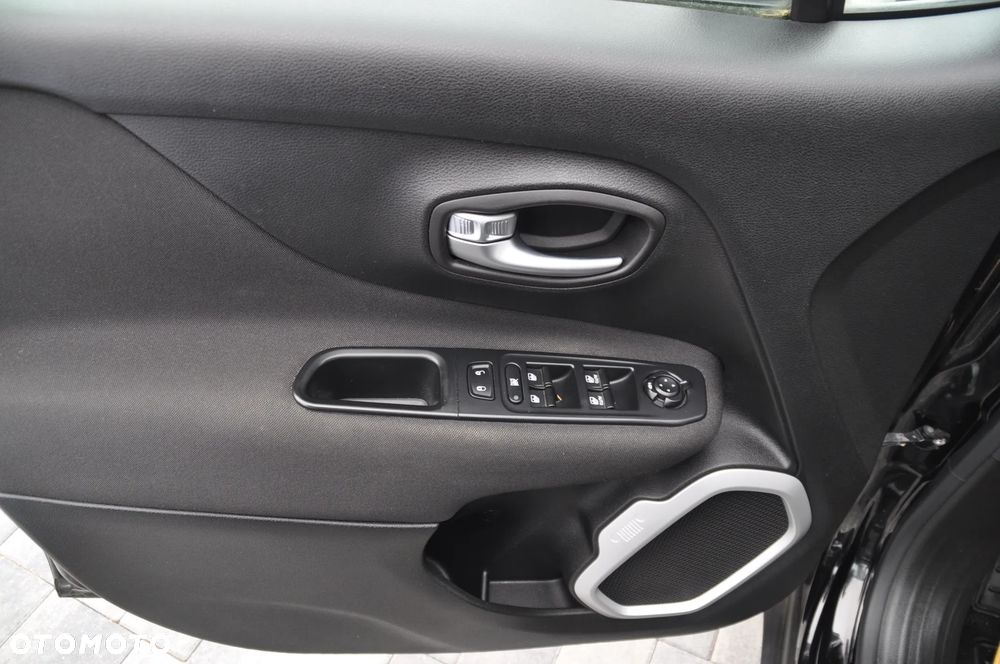 Jeep Renegade 1.4 MultiAir Longitude - 19