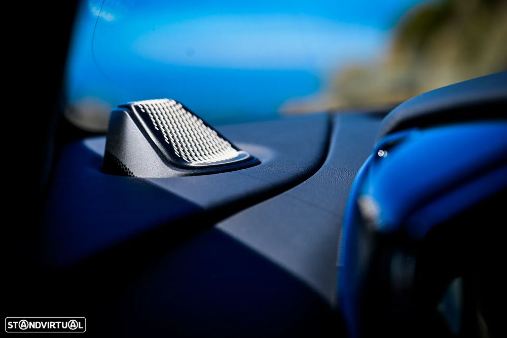Aston Martin Vantage Coupe V8 - 50