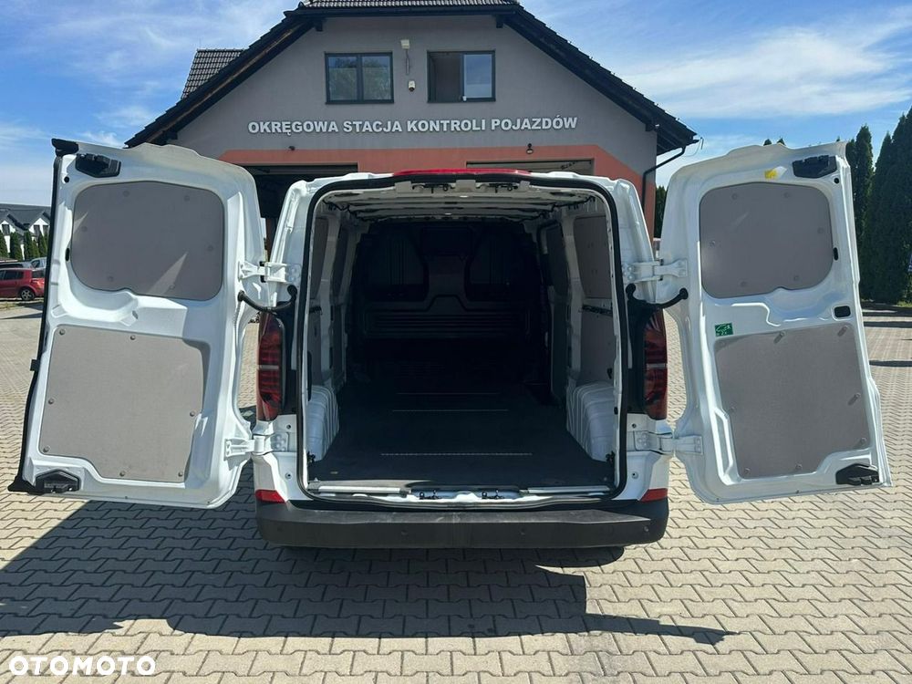 Volkswagen Transporter - 12