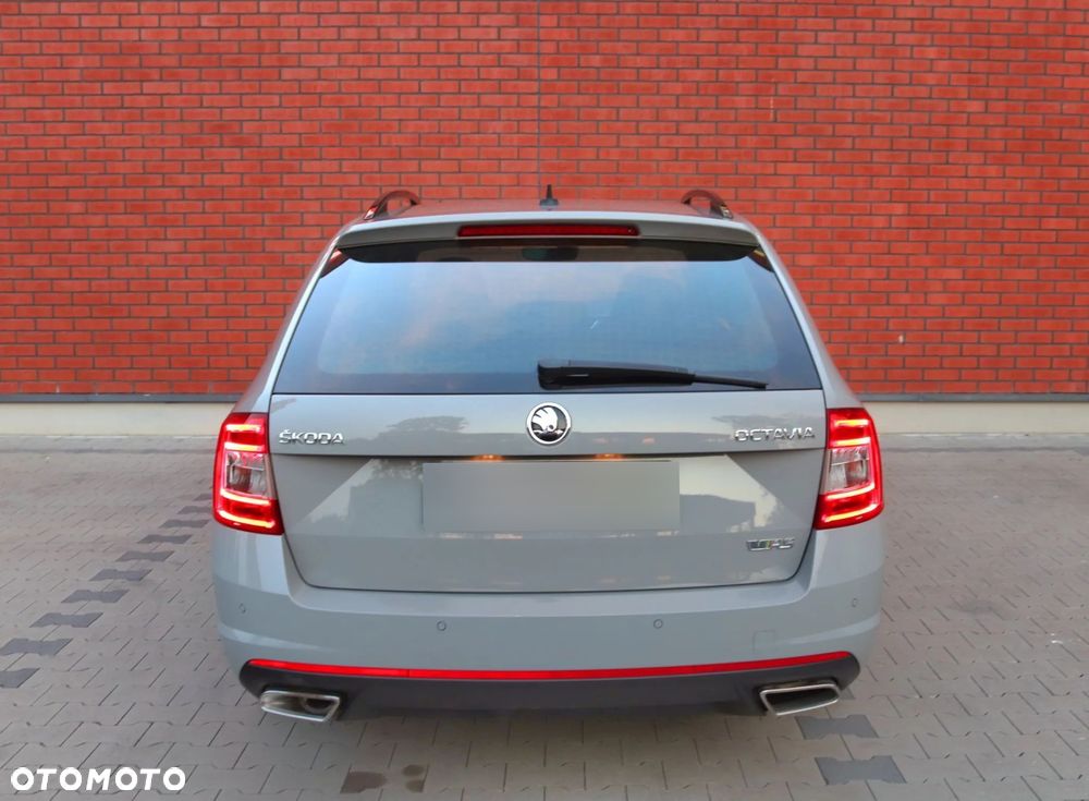 Skoda Octavia 2.0 TDI RS Challenge DSG - 6