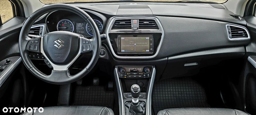 Suzuki SX4 S-Cross 1.4 T Elegance 4WD - 26