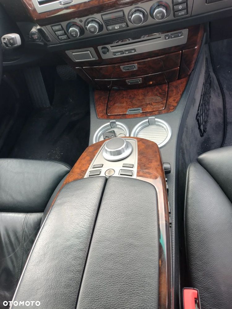 BMW Seria 7 760i - 15