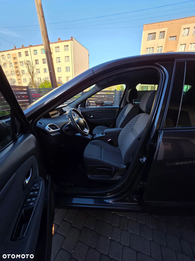 Renault Scenic 1.6 16V 110 TomTom Edition - 18