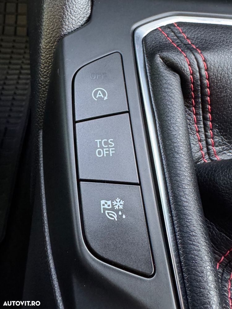 Ford Focus 1.5 EcoBlue Start-Stopp-System ST-LINE STYLE - 24