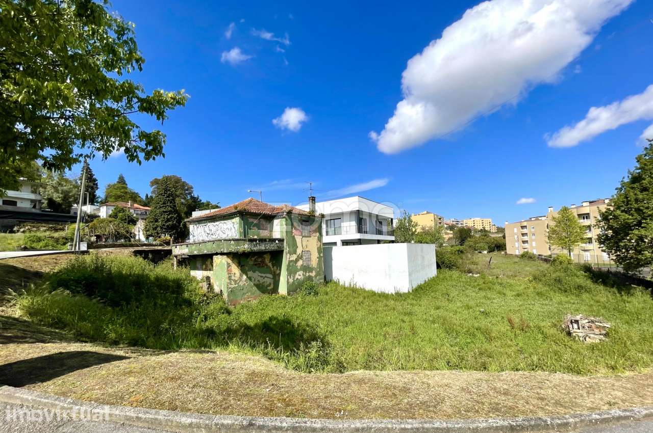 Terreno urbano 1.000 m2, em São João da Madeira - Grande imagem: 4/19