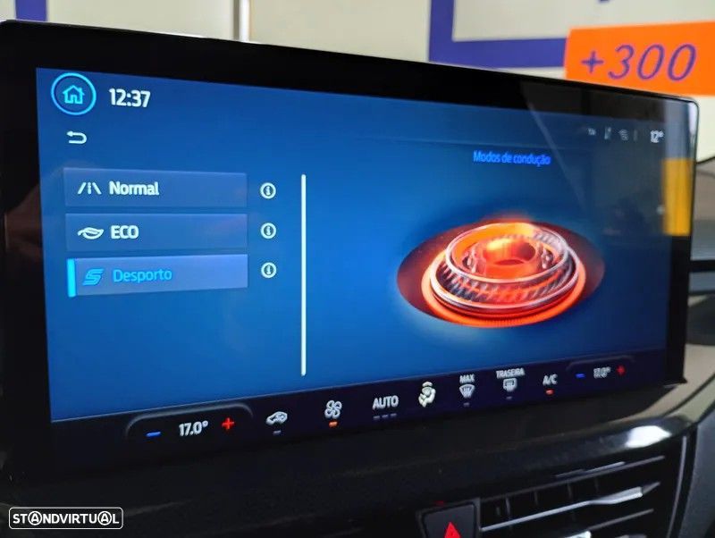 Ford Focus 1.0 EcoBoost MHEV ST-Line - 26