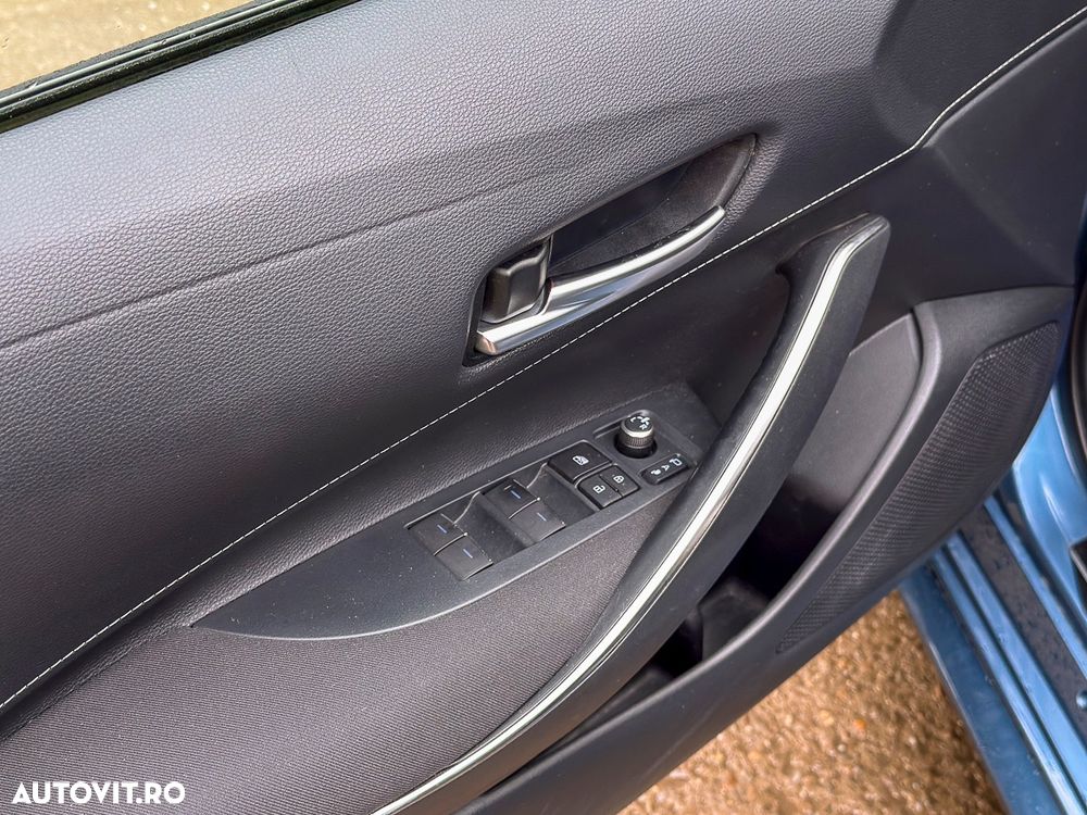 Toyota Corolla 1.8 Hybrid Touring Sports Business Edition - 38