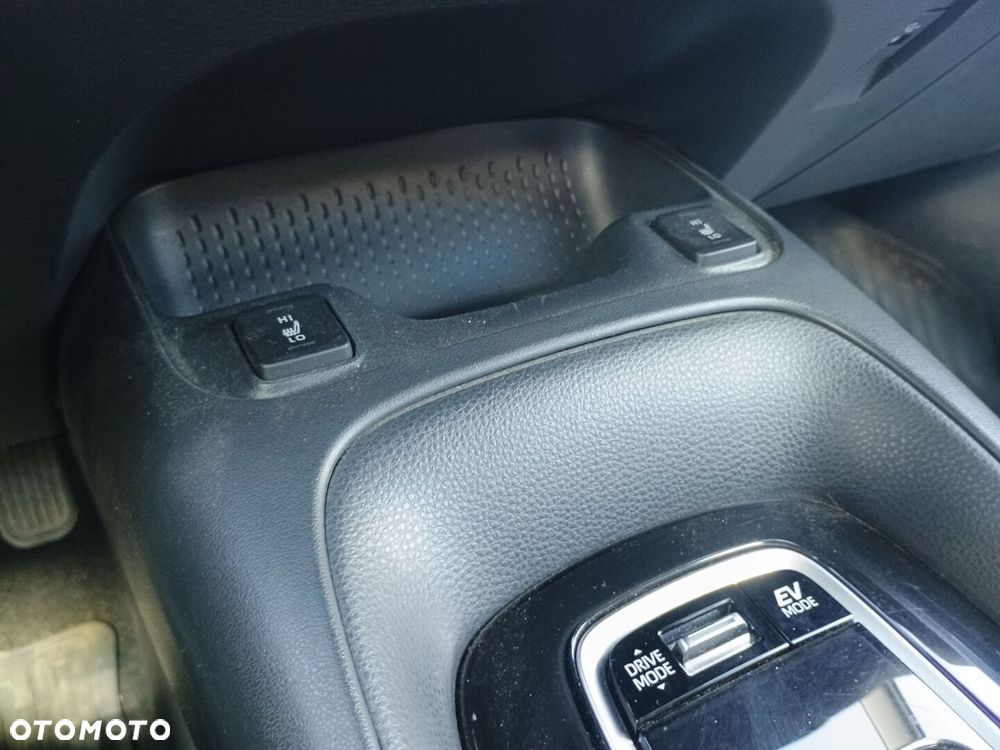 Toyota Corolla - 22