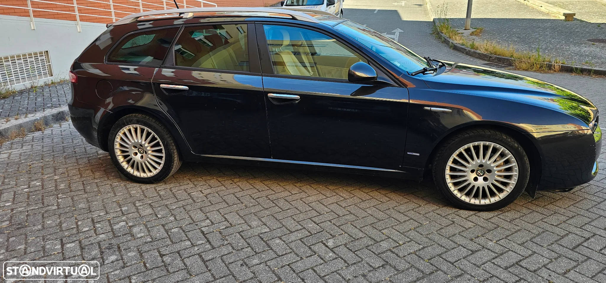 Alfa Romeo 159 Sportwagon 1.9 JTDm 16V Q-Tronic Sportiva - 2