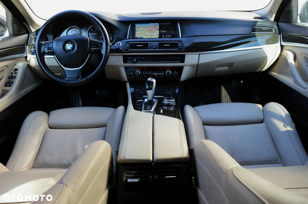 BMW Seria 5 520d xDrive Luxury Line - 8