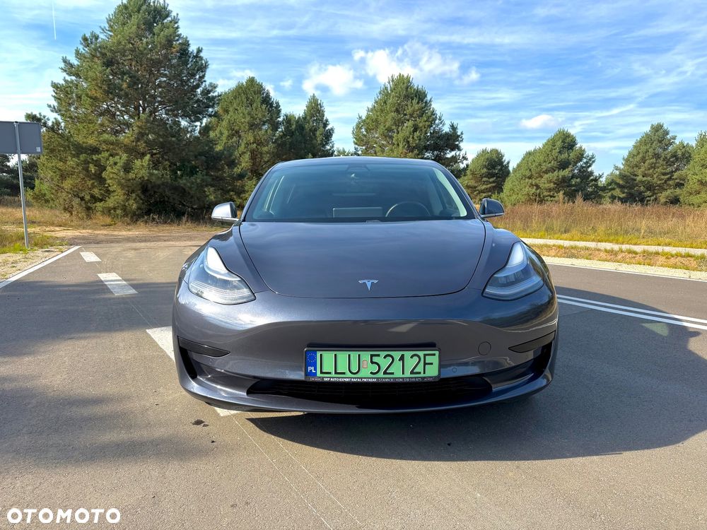 Tesla Model 3 - 2