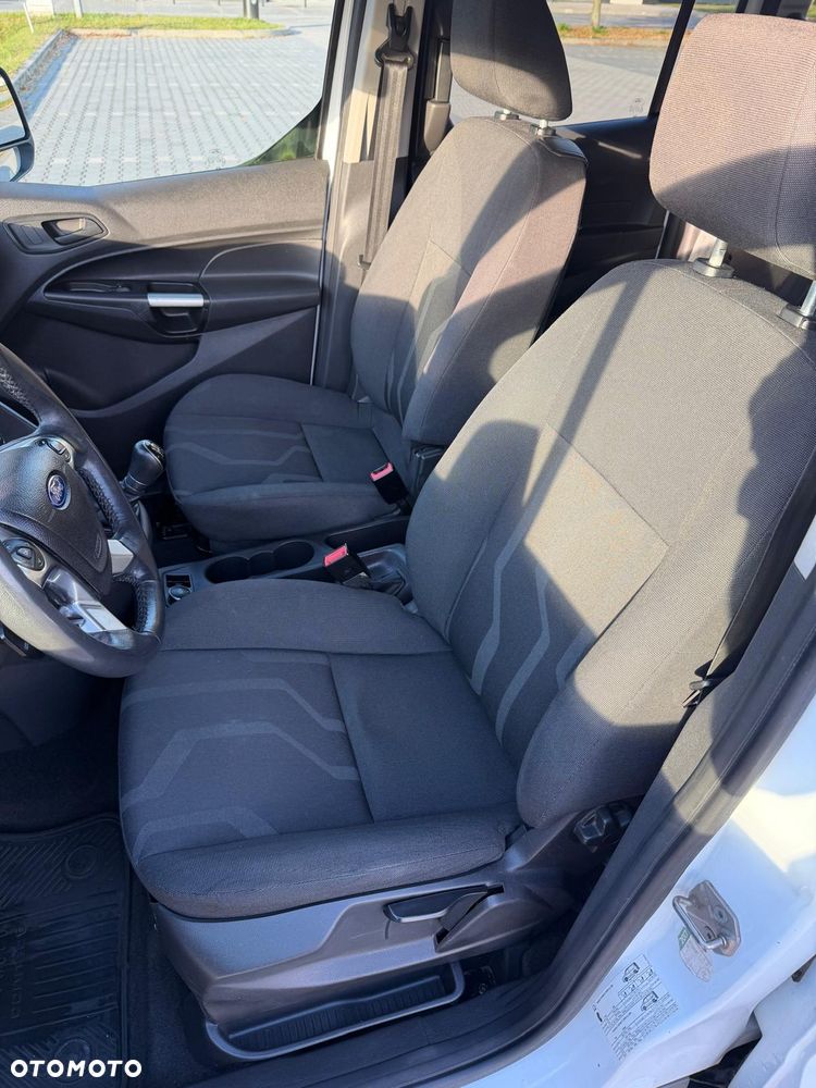 Ford Transit Connect - 11