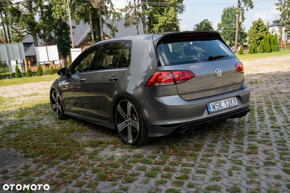 Volkswagen Golf - 9
