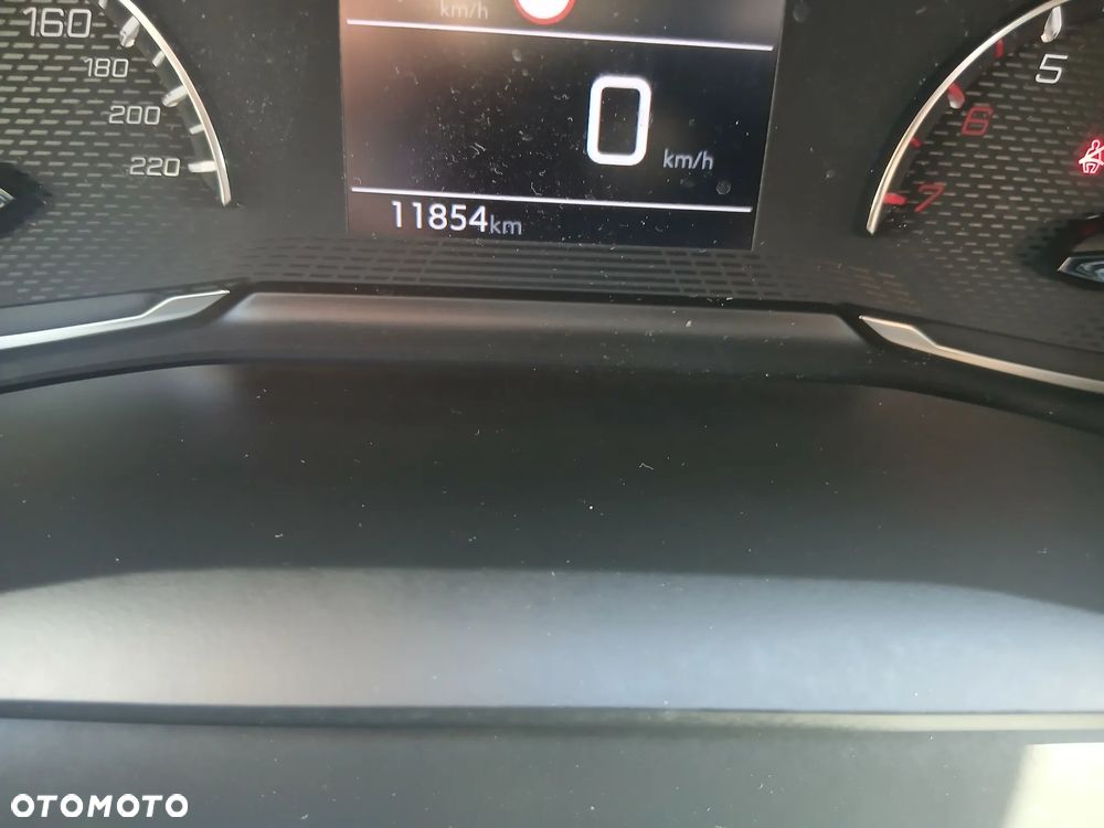 Peugeot 2008 1.2 PureTech Active S&S - 17