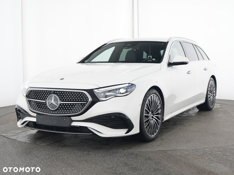 Mercedes-Benz Klasa E 300 de PHEV 4-Matic AMG 9G-Tronic - 2