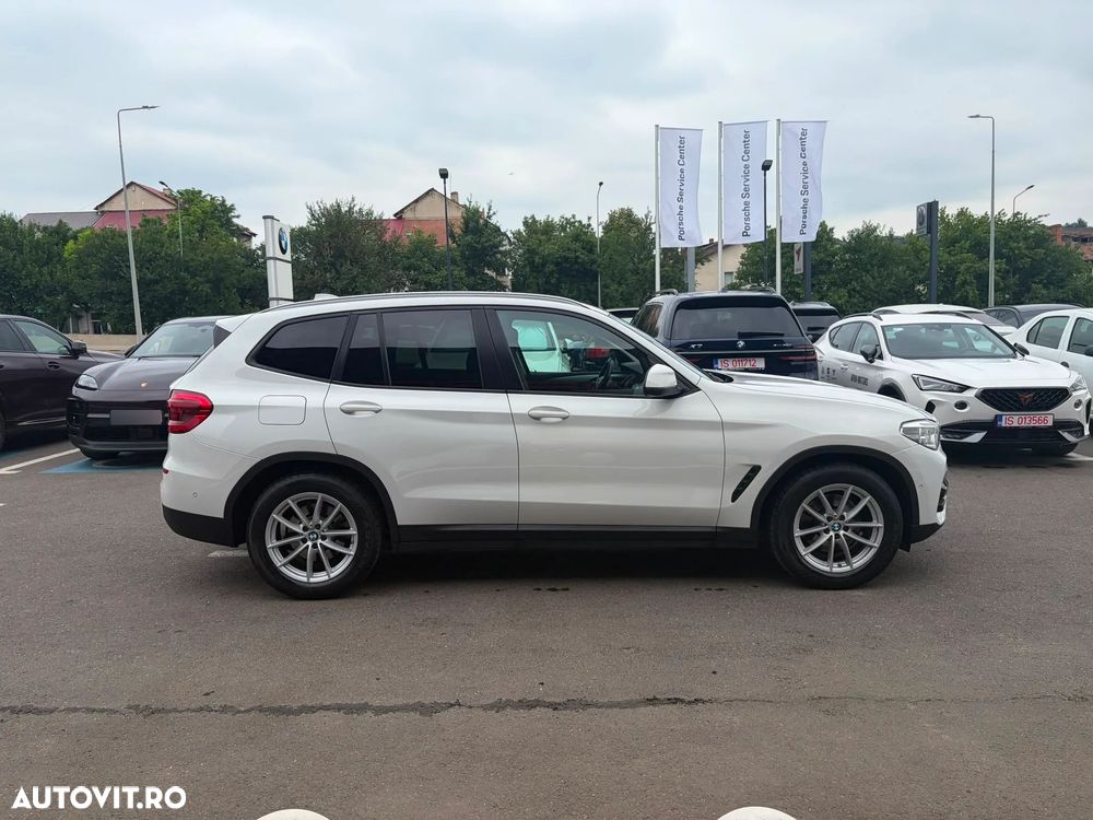 BMW X3 xDrive20d AT Luxury Line - 8