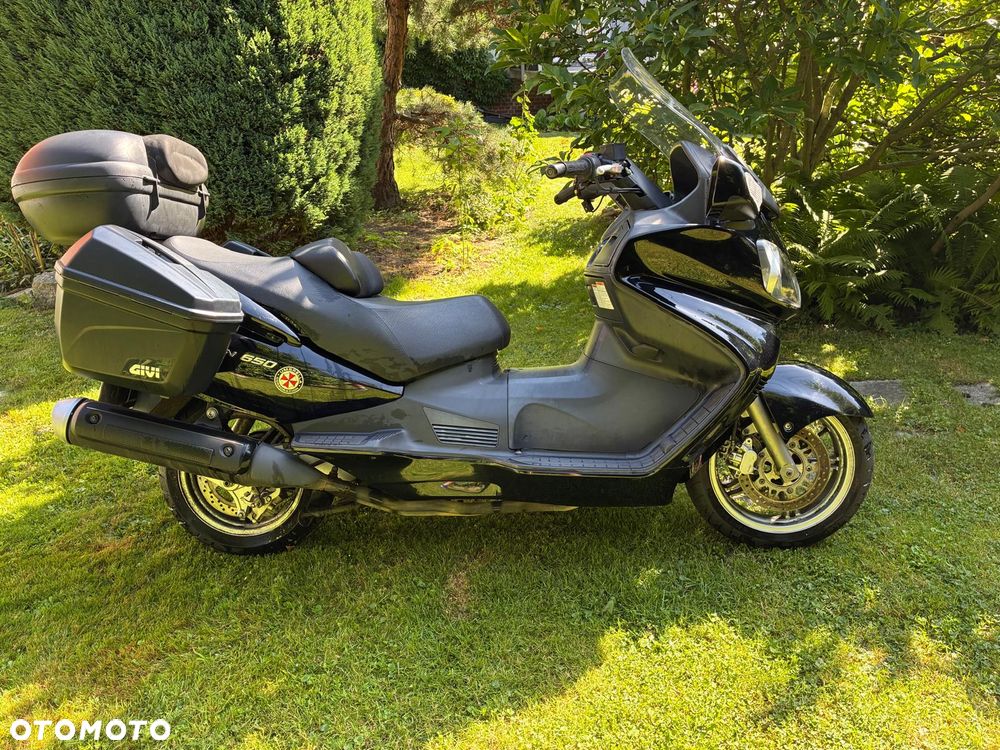 Suzuki Burgman - 1