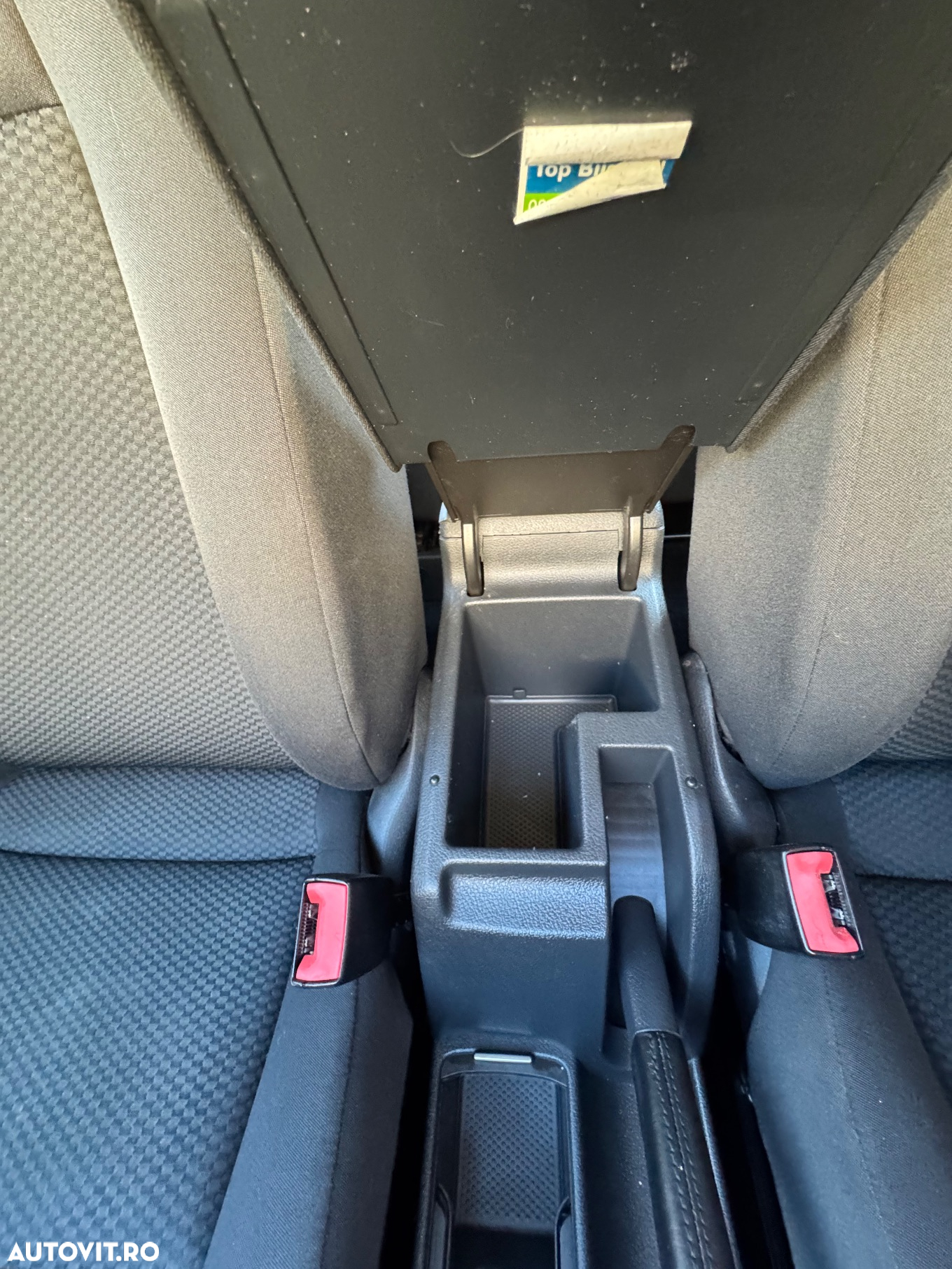 Volkswagen Golf Plus 1.6 TDI DPF Comfortline - 25