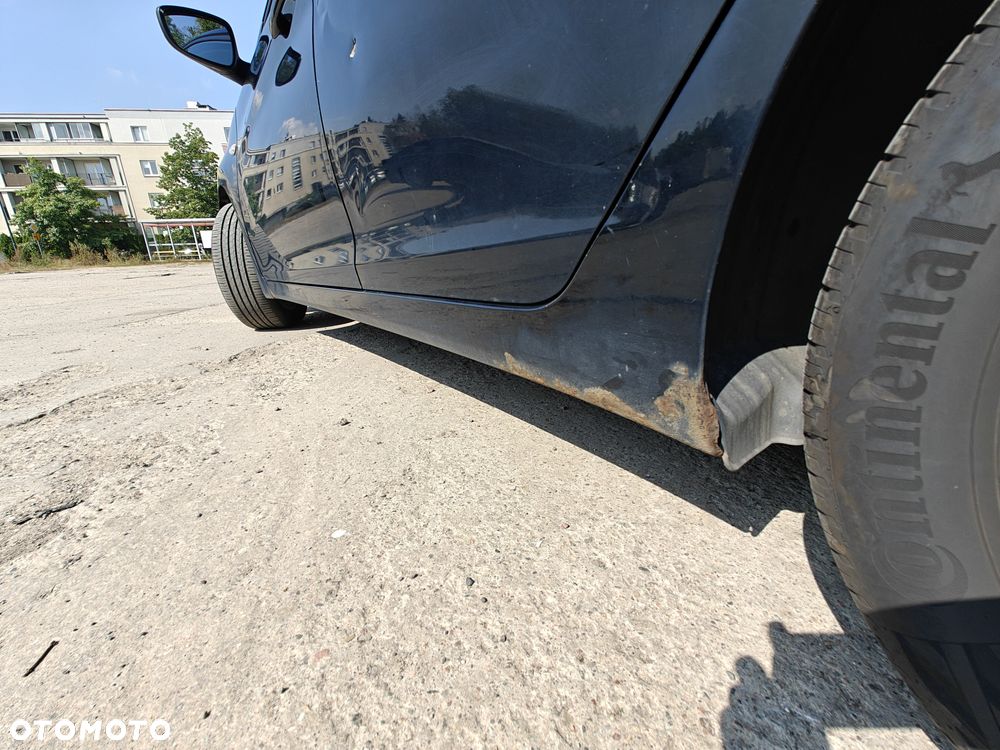 Hyundai Elantra 1.6 Comfort - 17