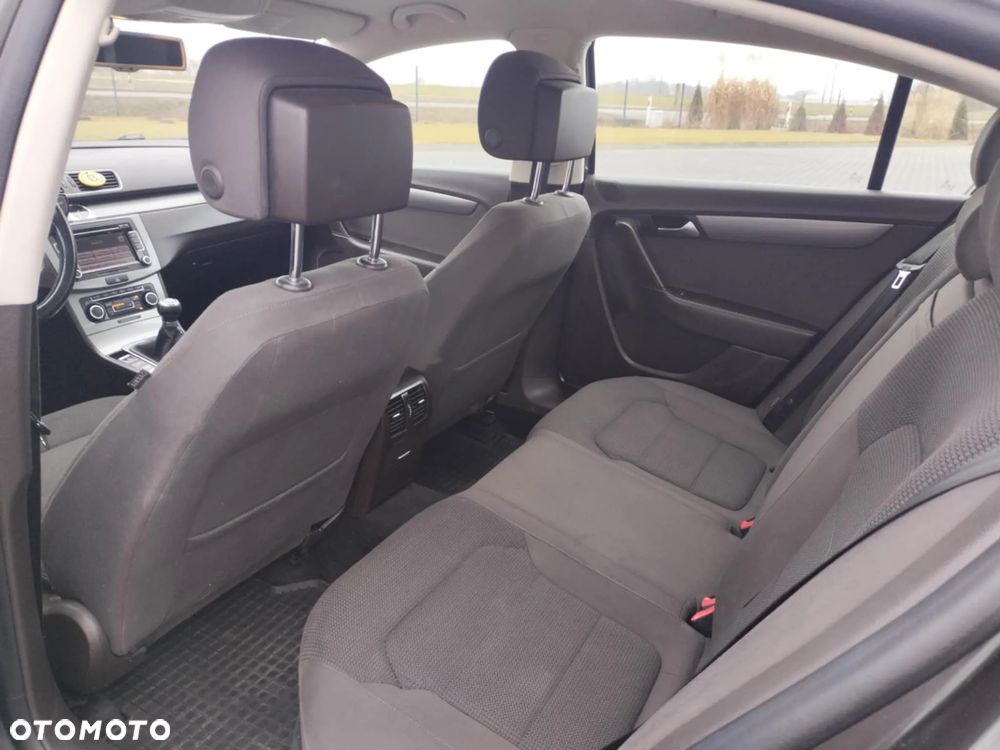Volkswagen Passat 1.8 TSI Comfortline Optimum - 24