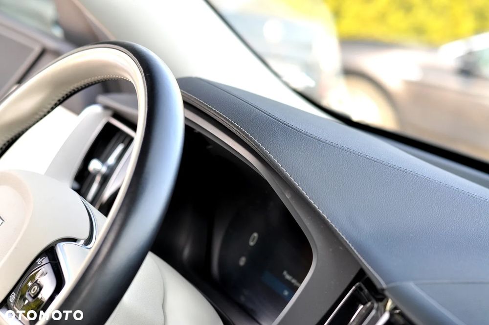 Volvo XC 60 T6 AWD Recharge Geartronic Inscription - 22