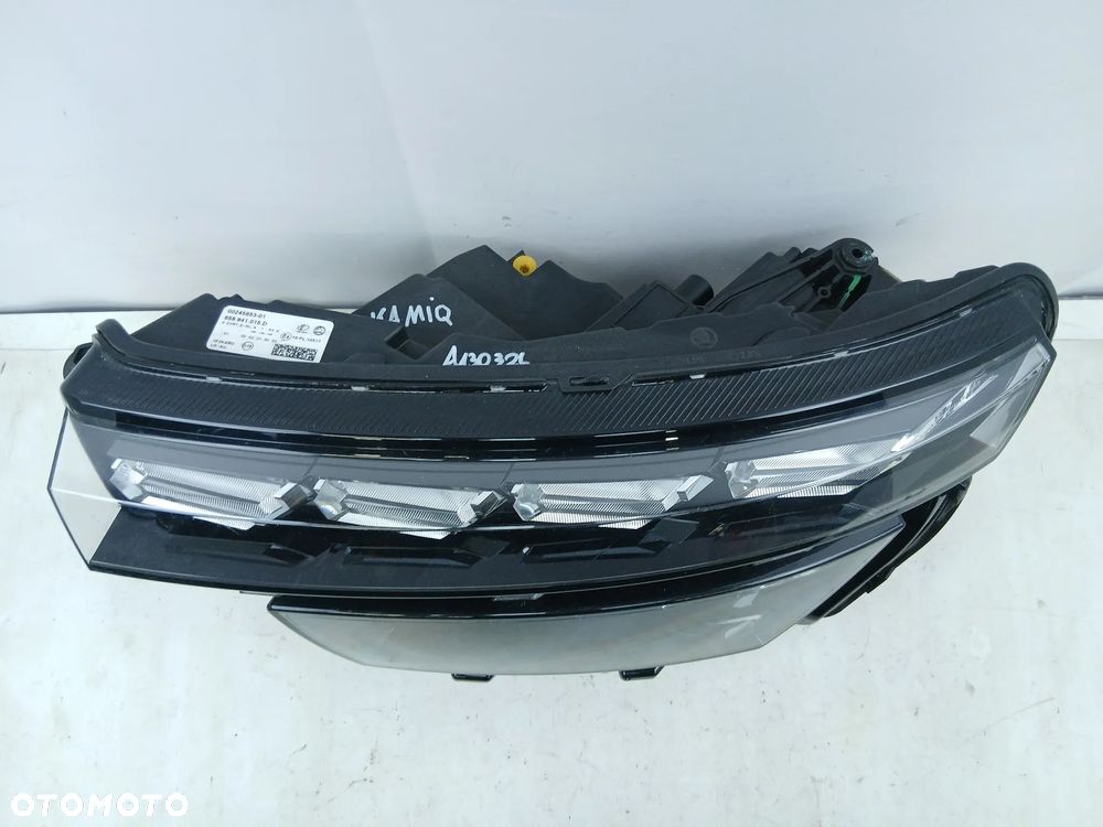 Reflektor przód przedni lewy lampa FULL LED Skoda Kamiq - 2