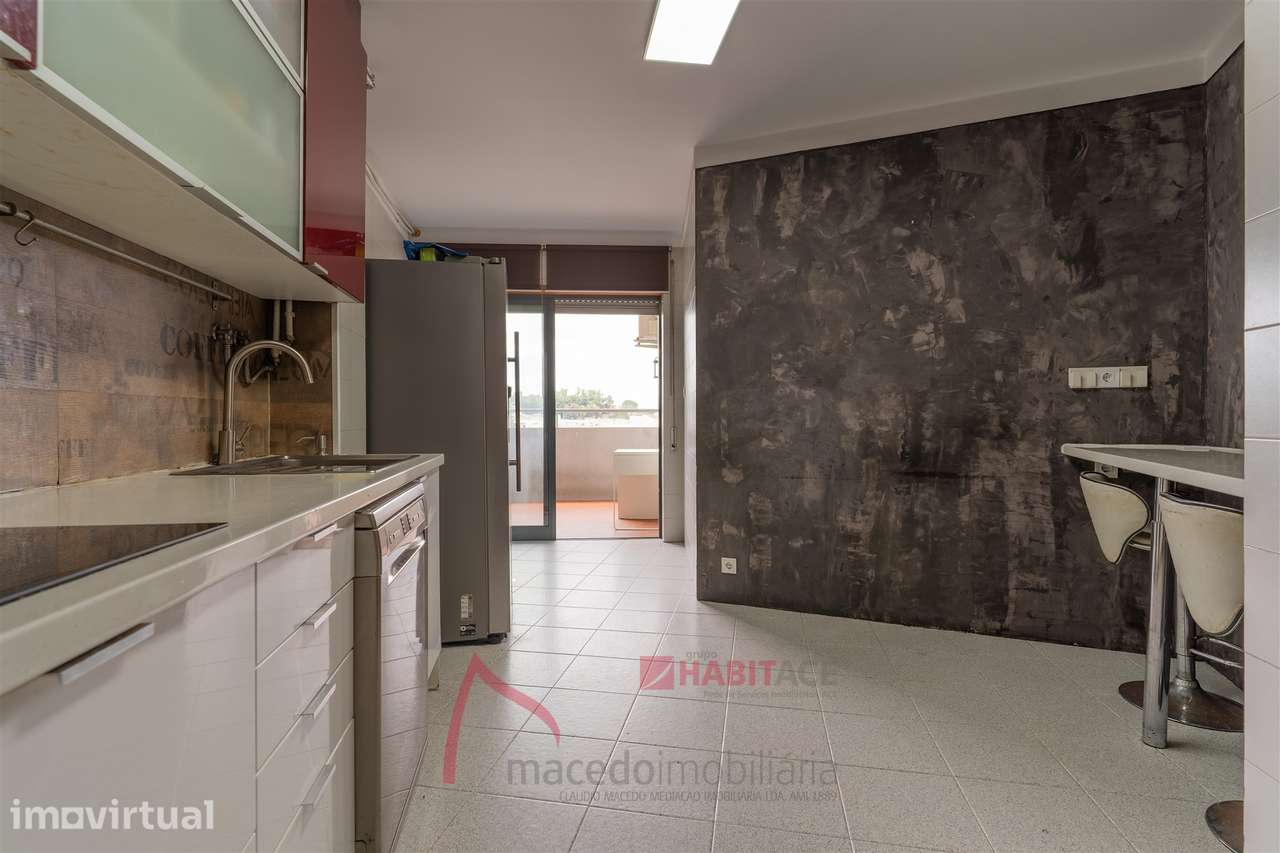 Apartamento T4 Mobilado à Venda em São Vicente, Braga - Grande imagem: 3/61