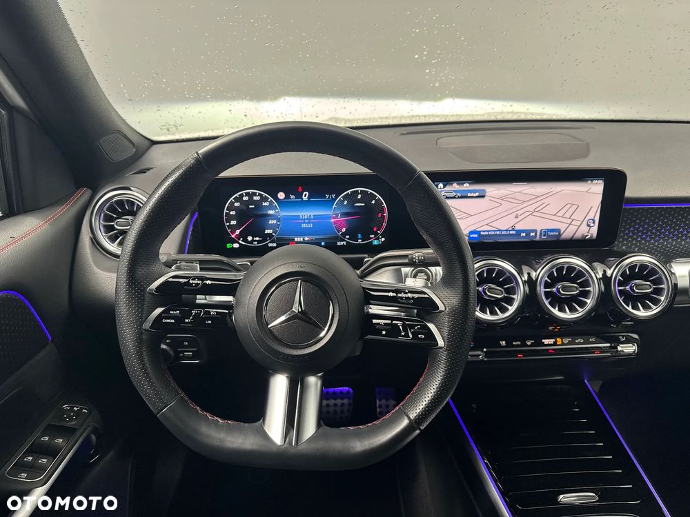 Mercedes-Benz GLB 200 d 4-Matic AMG Line 8G-DCT - 24