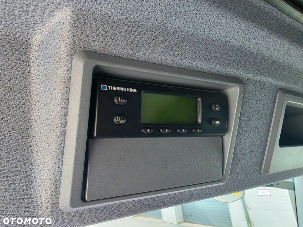 Mercedes-Benz Atego 1524 Chłodnia + Winda /Euro 6 / 2017 / 170 tys. km / 20 EP / Pneumatyka / Tempomat - 29
